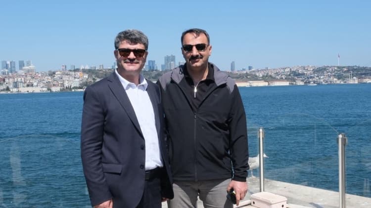 İstanbul’da ikamet eden Refahiyeli genç kardeşlerimizle bir araya gelerek gönül sohbeti gerçekleştirdik.