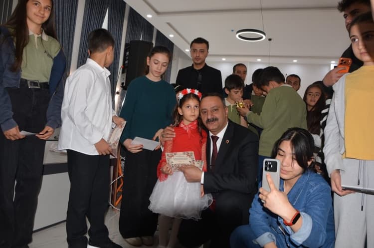 Millet iradesinin tecelli ettiği, bağımsızlığımızın simgesi 23 Nisan’ı büyük bir gururla kutluyoruz.