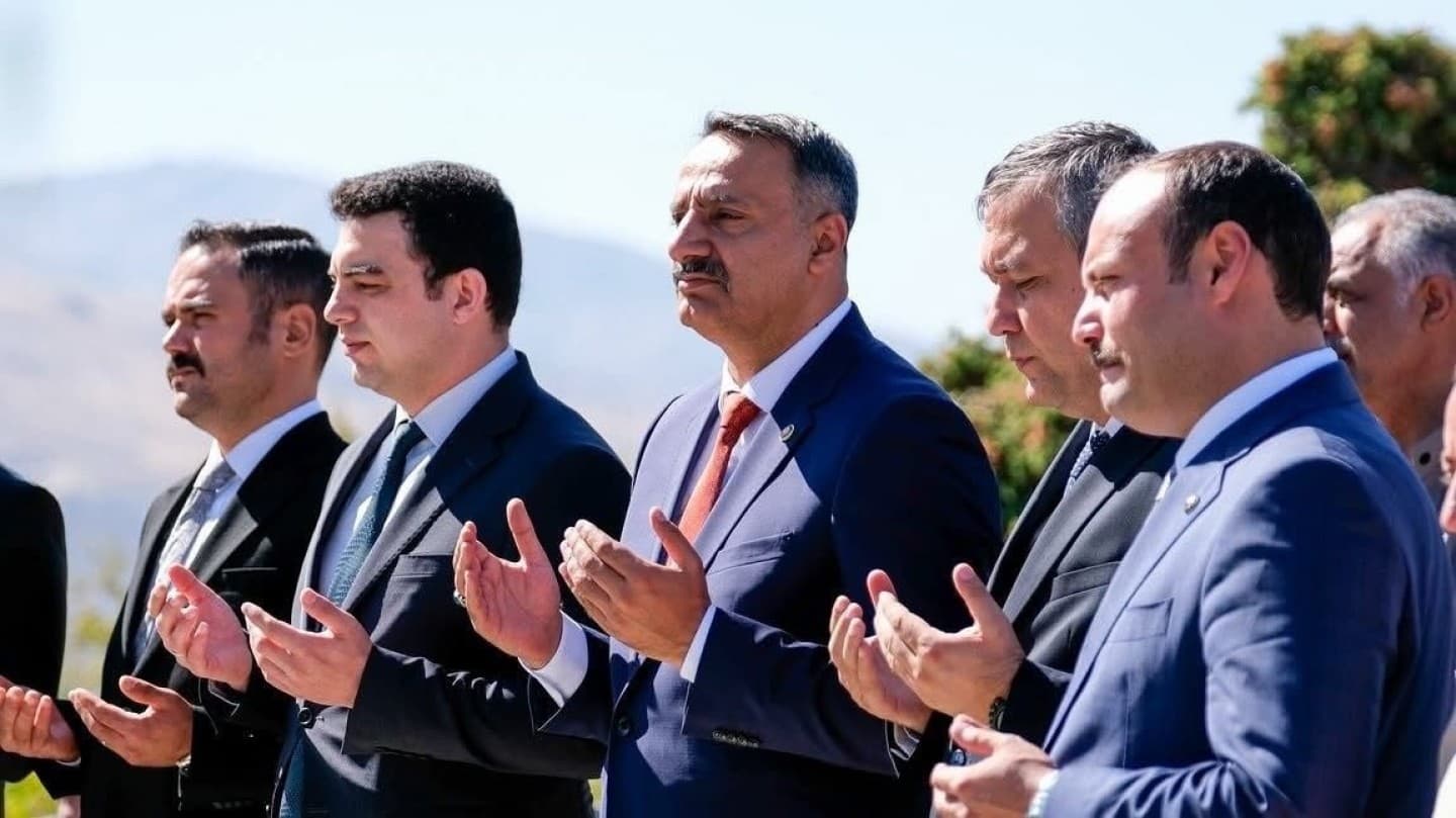 İliç Belediyesi, Maden Kazasında Hayatını Kaybeden Vatandaşlarımızın Aziz Hatıralarını Yaşatıyor