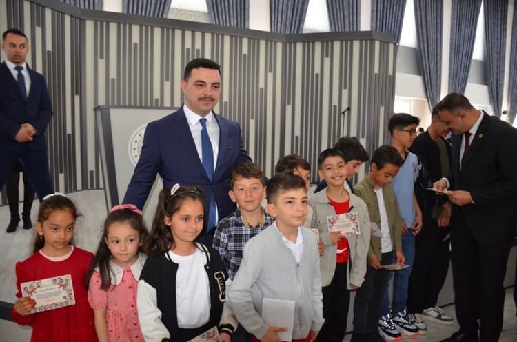 Millet iradesinin tecelli ettiği, bağımsızlığımızın simgesi 23 Nisan’ı büyük bir gururla kutluyoruz.